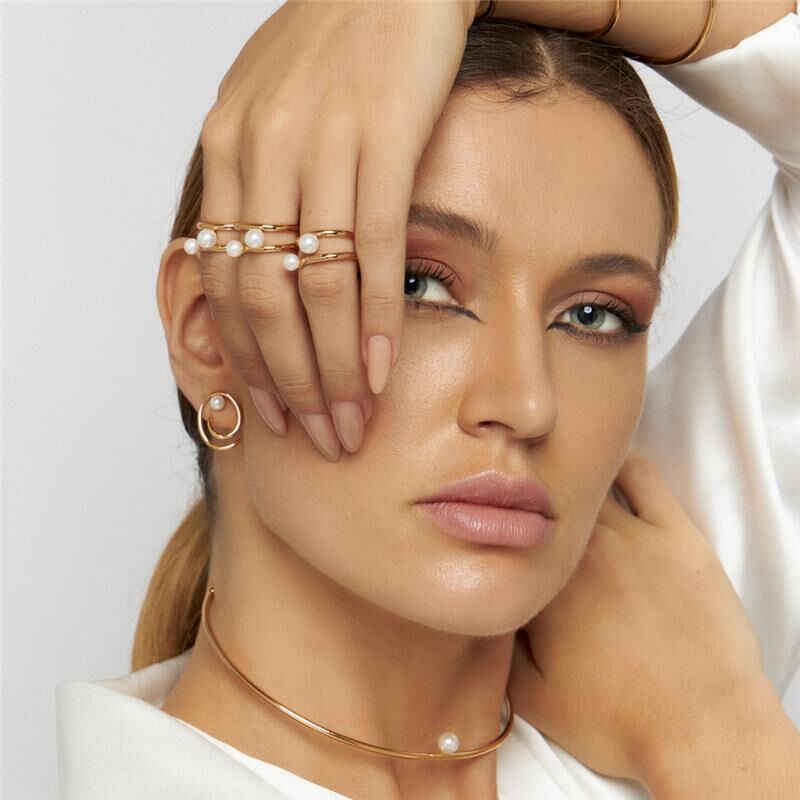 BOUCLES D'OREILLES CERCLE AVEC PERLE