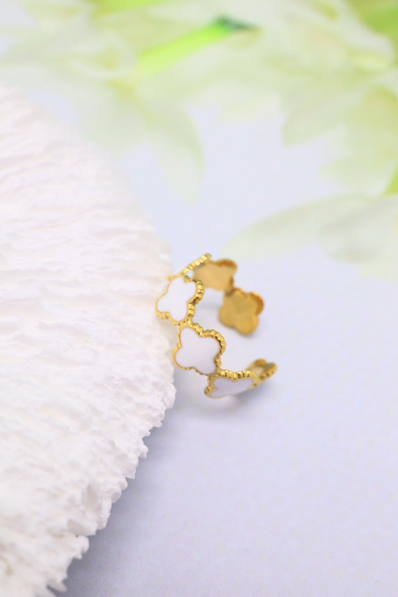 BAGUE TRÈFLE BLANC